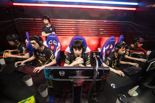 浦的冠军之 浦的冠军之