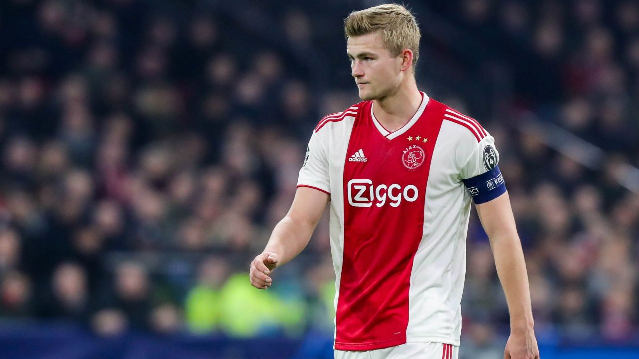 了现代足球 了现代足球