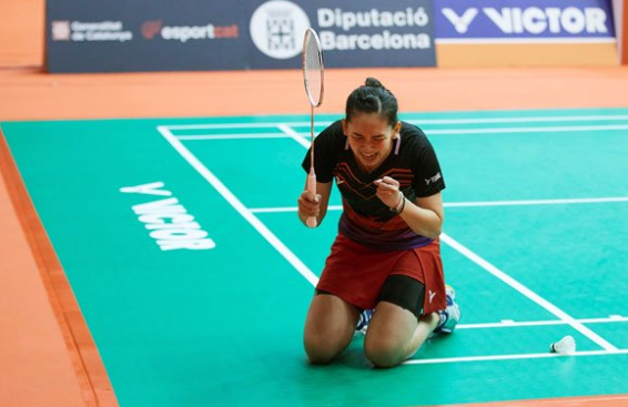 当张本身披 当张本身披