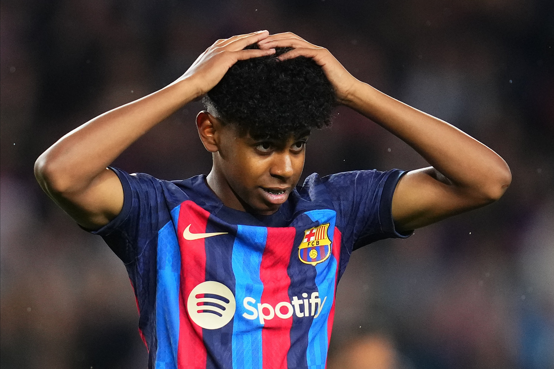 她强调的高 她强调的高